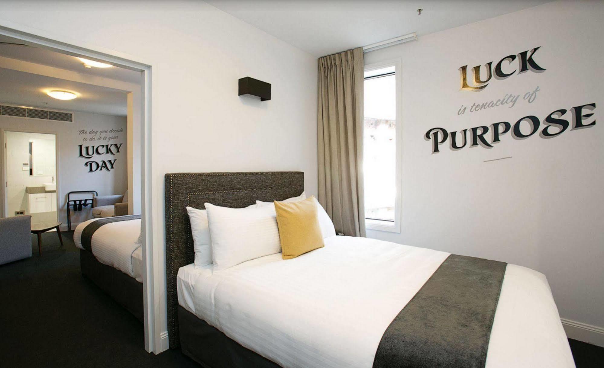 The Lucky Hotel Newcastle Zewnętrze zdjęcie